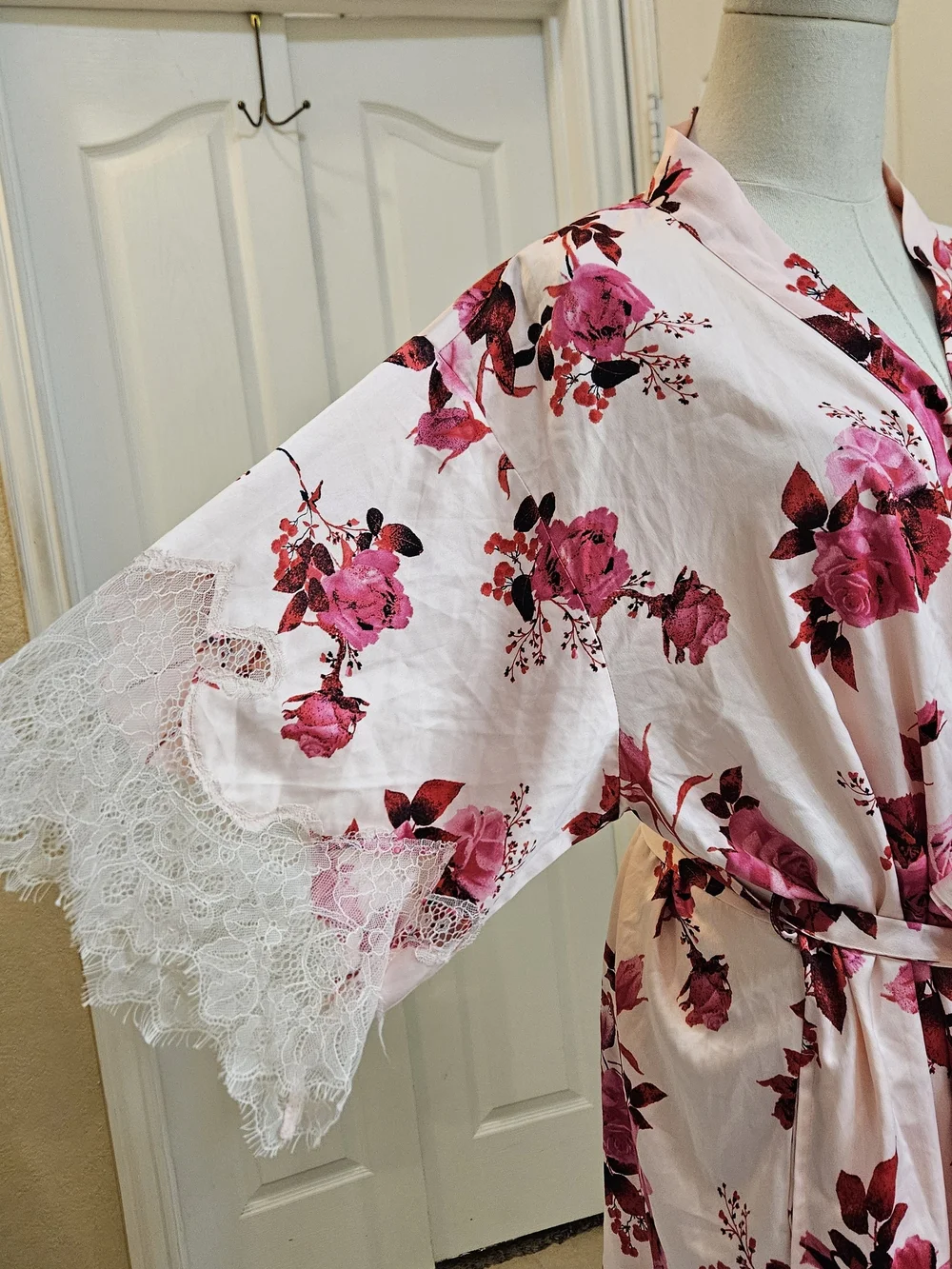 INC International Concepts Intimates Floral Robe – Size M